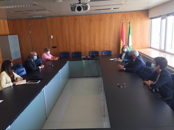 Reunión con las autoridades judiciales de Málaga para abordar el Plan de Choque y la realización de una segunda ronda de test COVID