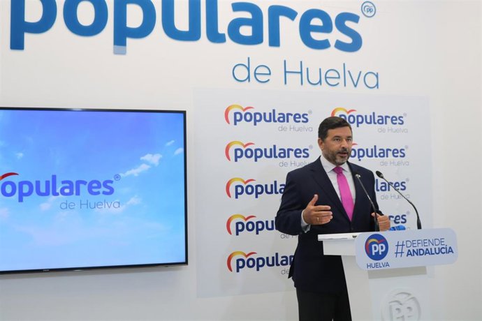 El senador del PP de Huelva, José Enrique Sánchez.