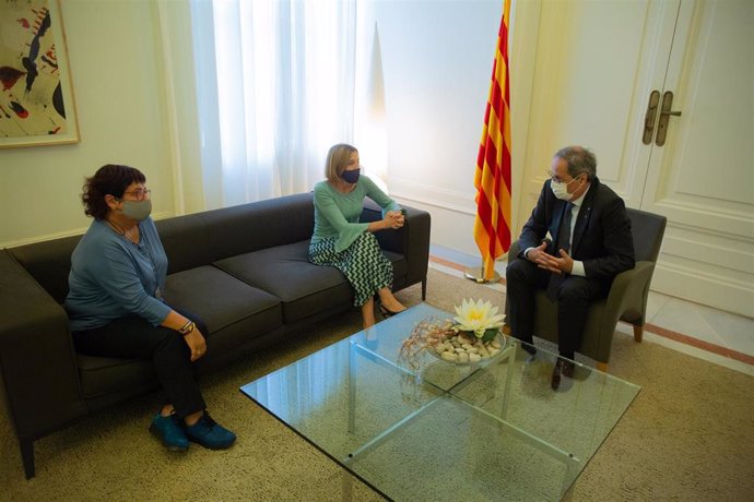 La exconsellera Dolors Bassa, la expresidenta del Parlament Carme Forcadell y el expresidente de la Generalitat Quim Torra en una reunión en el Palau de Pedralbes.