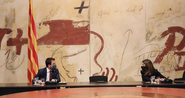 El vicepresident del Govern, Pere Aragonès, i la consellera de Presidència, Meritxell Budó