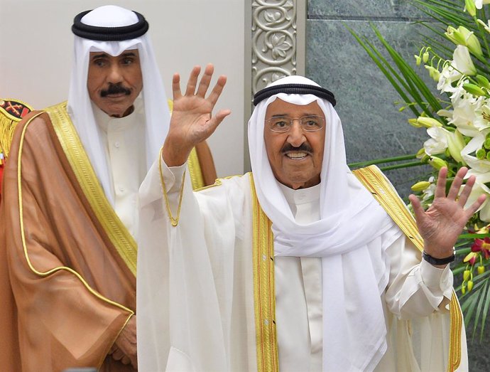Kuwait.- El jeque Nauad presta juramento como nuevo emir de Kuwait 