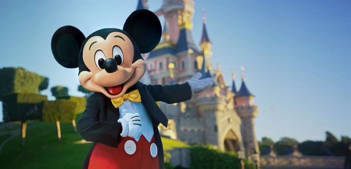 Disney despedirá a 28.000 trabajadores ante los prolongados cierres y los límite