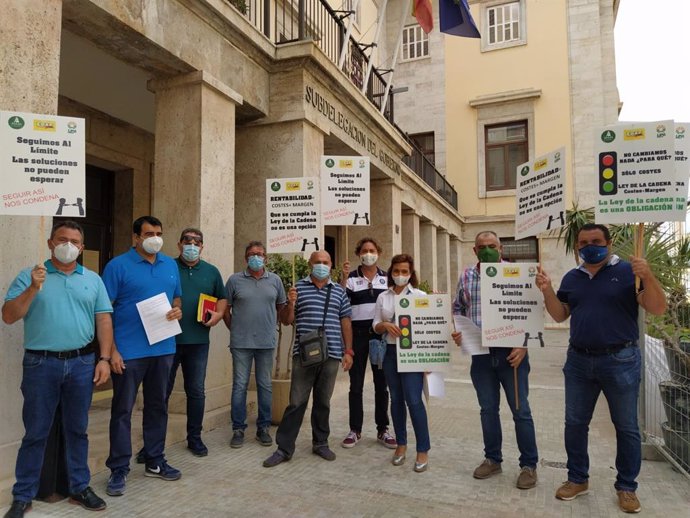 COAG, Asaja y UPA reivindican ante la Subdelegación en Almería