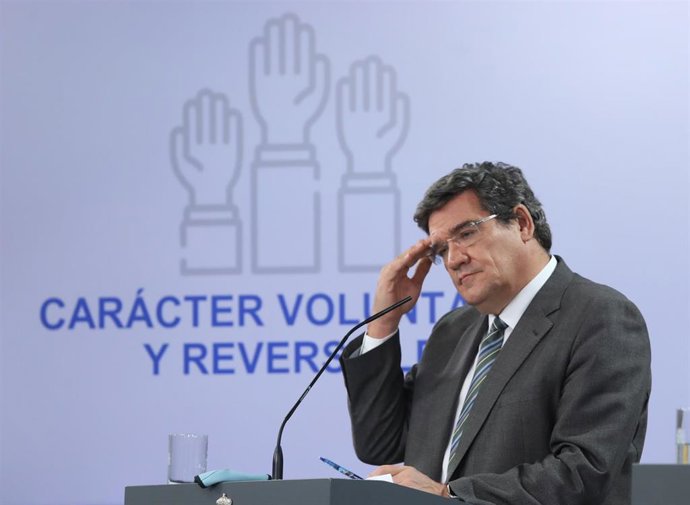 El ministro de Seguridad Social y Migraciones, José Luis Escrivá, comparece en rueda de prensa posterior al Consejo de Ministro celebrado en Moncloa, en Madrid (España), a 29 de septiembre de 2020.