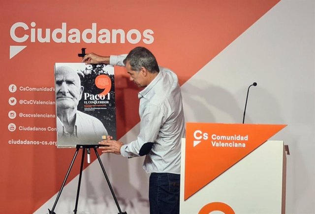 Toni Cantó presenta una campaña en rueda de prensa