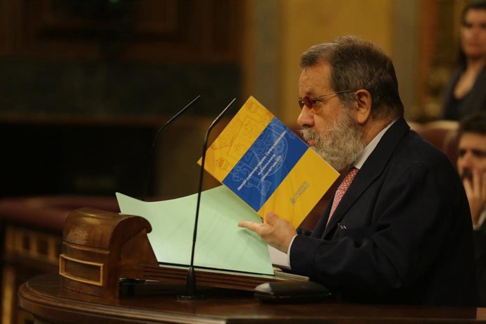 El Defensor del Pueblo, Francisco Fernández Marugán, en su intervención donde ha presentado los Informes correspondientes a la gestión realizada durante los años 2018 y 2019, durante una sesión plenaria en la que además se debate el Decreto Ley 21/2020,