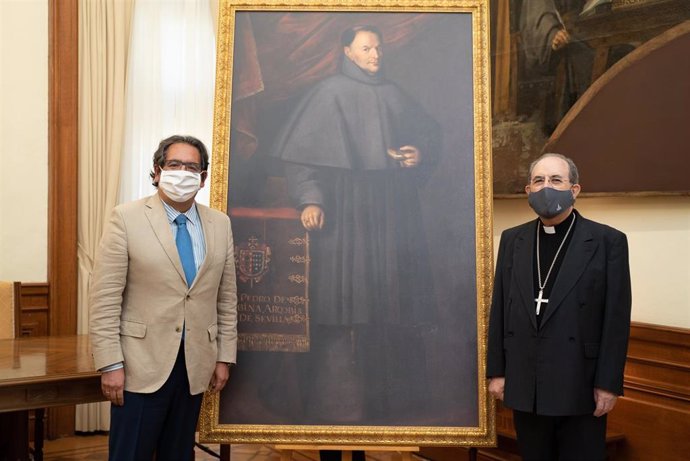 La Fundación Cajasol entrega al Arzobispado de Sevilla una réplica del cuadro de Murillo 'Fray Pedro de Urbina'.
