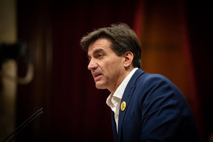 El president d'ERC en el Parlament, Sergi Sabri, en el seu intervneción durant el ple específic sobre la inhabilitació de l'expresident de la Generalitat Quim Torra.