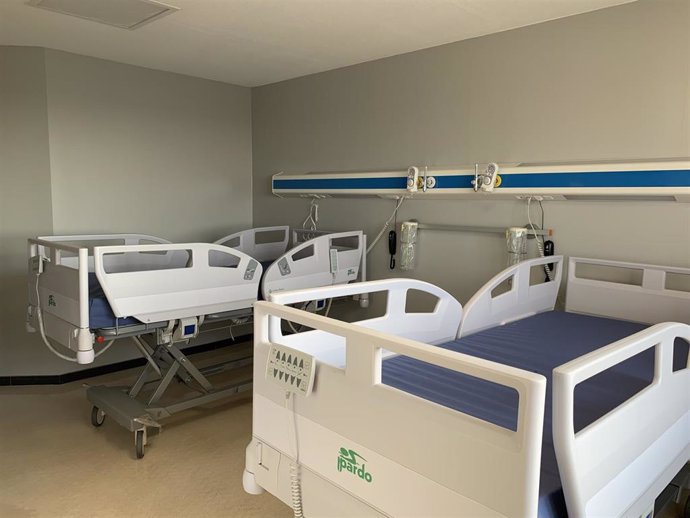 Habitaciones de aislamiento en la planta de Enfermedades Infecciosas del Hospital Regional de Málaga