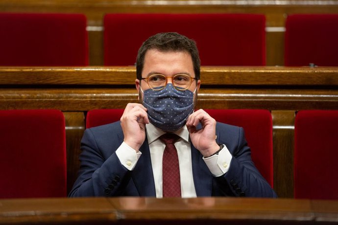 El presidente interino de la Generalitat, Pere Aragons, durante una sesión plenaria monográfica en el Parlament sobre la inhabilitación del expresidente Quim Torra, en Barcelona, Catalunya (España), a 30 de septiembre de 2020. 