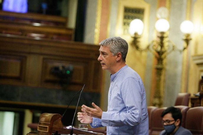 El diputado de EH-Bildu Oskar Matute en el Pleno del Congreso