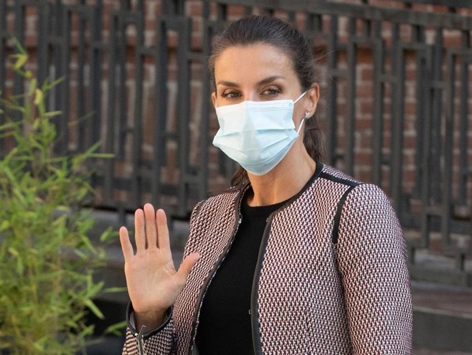 La Reina Letizia, a su llegada a la reunión de trabajo con Cruz Roja España