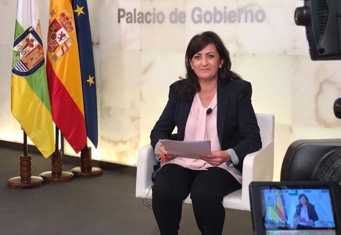 La presidenta riojana, Concha Andreu, en una entrevista para un programa de televisión