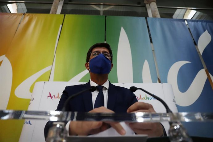 El vicepresidente de la Junta de Andalucía y consejero de Turismo, Regeneración, Justicia y Administración Local, Juan Marín, presenta en Málaga la campaña de promoción del Bono Turístico de Andalucía. Málaga a 1 de octubre 2020