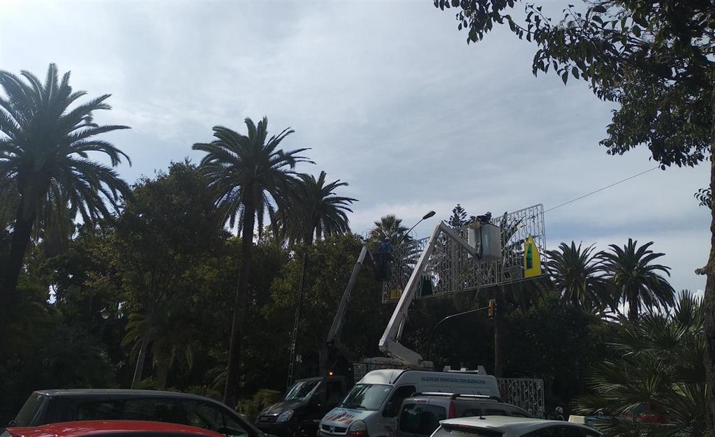 El Distrito Carretera de Cádiz de Málaga capital prioriza las calles más comerciales en su alumbrado de Navidad 2 El Distrito Carretera de Cádiz de Málaga capital prioriza las calles más comerciales en su alumbrado de Navidad 2