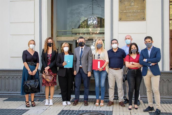 [Sevilla] Np Presentación De Quejas De La Rinconada Al Defensor Del Pueblo