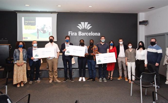 Barcelona Activa ha entregado los premios Emprendimiento Social 2020, que se dan cada cinco años, y que han distinguido a la iniciativa Abarka Catering, un servicio que ayuda a la reinserción social y laboral de colectivos en exclusión social.