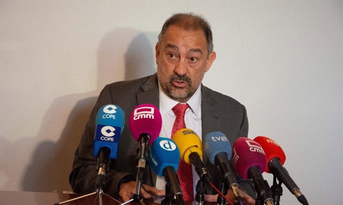 Catedrático UCLM, José Julián Garde