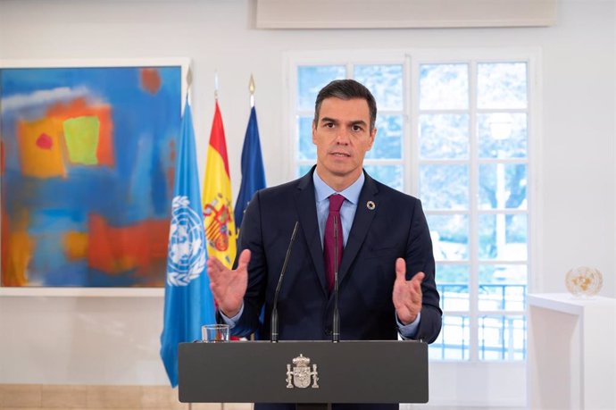 Sánchez advierte de la amenaza de que Covid "profundice las desigualdades" y pid