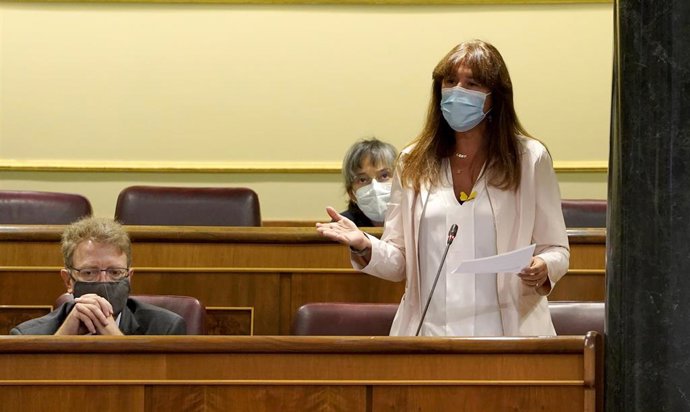 La portavoz parlamentaria de JxCat, Laura Borrs, interviene en una sesión de control al Gobierno en el Congreso de los Diputados, en Madrid (España), a 23 de septiembre de 2020. Los pactos presupuestarios copan el protagonismo del pleno después de que 