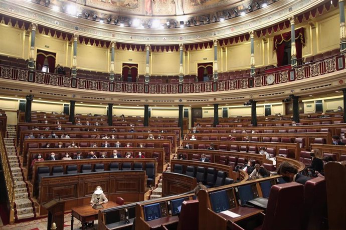 Hemiciclo del Congreso de los Diputados durante una sesión plenaria, en Madrid (España) a 1 de octubre de 2020. 