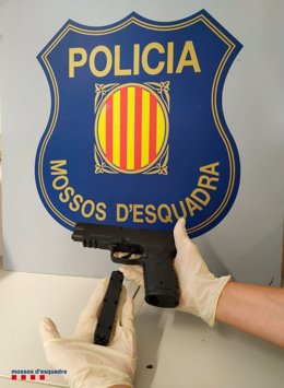 Detenido por robar en un banco con un arma de fuego simulada en Tarragona