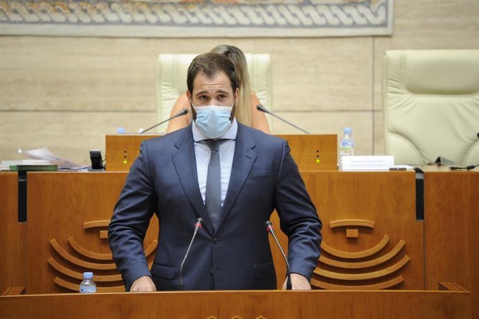 El diputado del PP en la Asamblea de Extremadura, Javier Cienfuegos, en una imagen de archivo