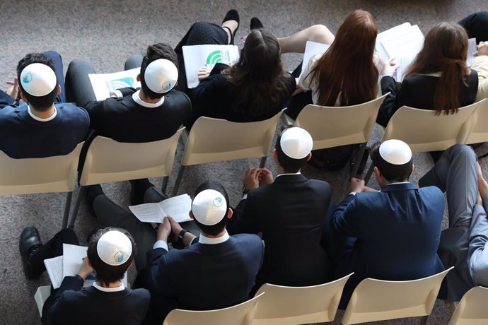 Miembros del Centro Ibn Gabirol, colegio para la educación judía en Madrid, en Madrid (España), a 23 de enero de 2020.