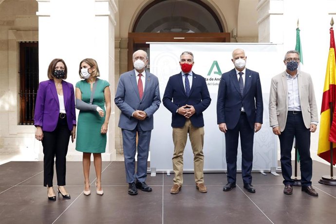 Presentación de el Plan Andalucía en Marcha en el Patio del Museo de Málaga