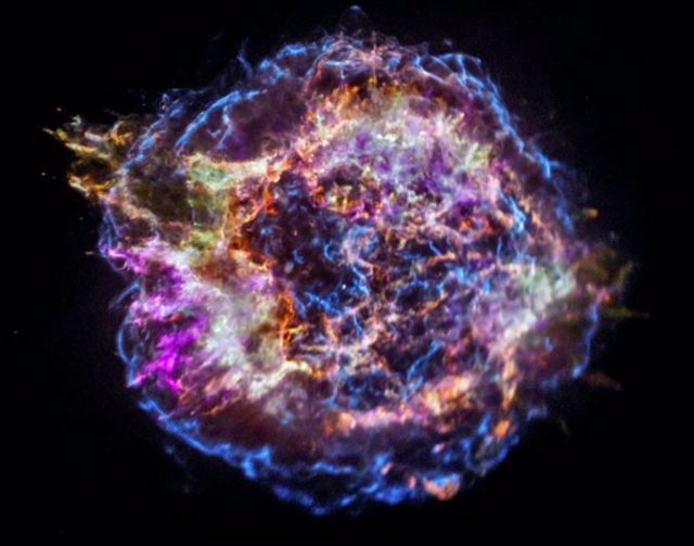 Imagen del remanente de supernova de envoltura desnuda