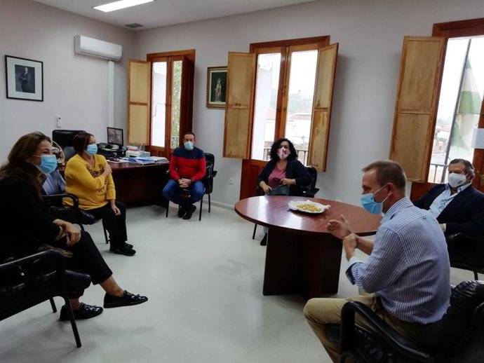 La delegada de Turismo, María de los Ángeles Muriel, visita Tharsis.