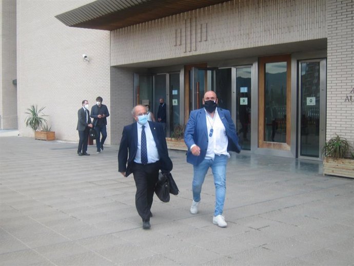 Enric Nomdedéu a su salida de los juzgados