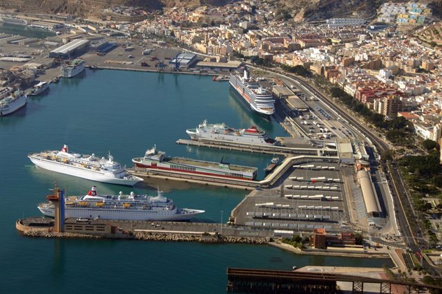 Foto Y Nota De Prensa: Los Puertos Andaluces Exponen Sus Atractivos Ante Las Principales Navieras De Cruceros De Ee.Uu., En Un Encuentro Virtual Organizado Por Extenda