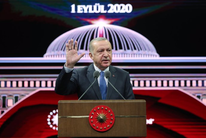 Armenia/Azerbaiyán.- Erdogan confía en que Azerbaiyán luche hasta liberar Nagorn