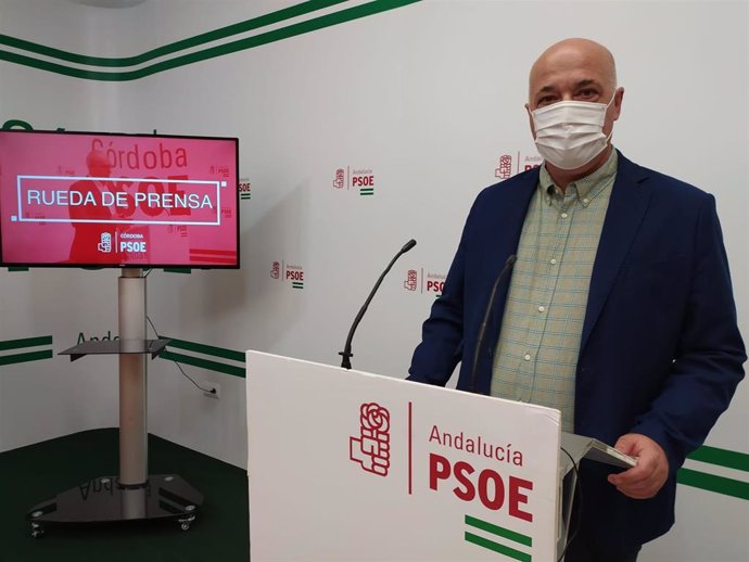 El secretario general del PSOE de Córdoba, Antonio Ruiz.