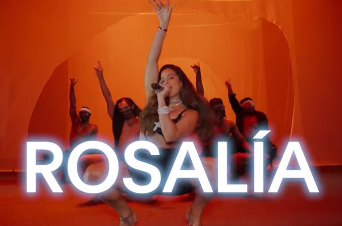 Rosalía se une a la revolución de la lencería de Rihanna en el tráiler de Savage X Fenty Show Vol. 2