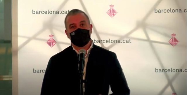 El primer teniente de alcalde de Barcelona, Jaume Collboni, en rueda de prensa