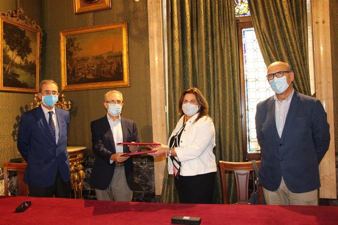 [Sevilla] Nota De Prensa Y Foto Convenio Proyecto Hombre