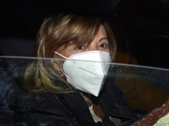 MARÍA TERESA CAMPOS SALIENDO DE LA CASA DE KIKO HERNÁNDEZ