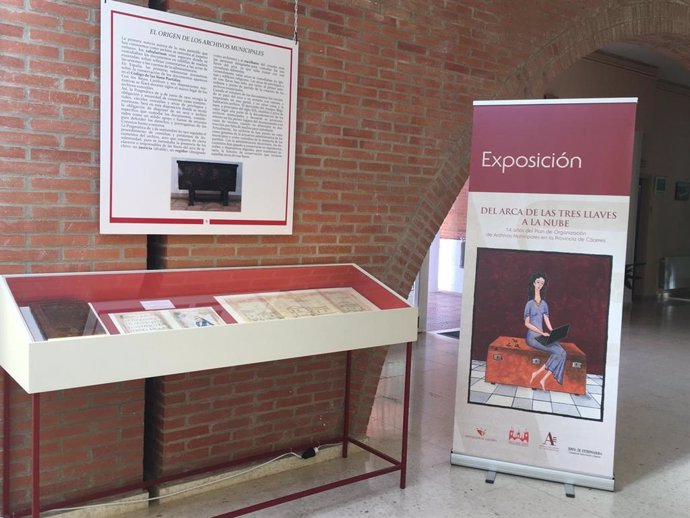 La exposición 'Del arca de las tres llaves a la nube' llega a Logrosán