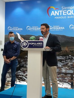 El coordinador general del PP de Málaga, José Ramón Carmona, en rueda de prensa