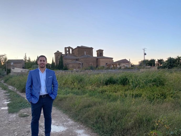 Cs recaba apoyos para impulsar el turismo y las inversiones en el Monasterio de Sijena.