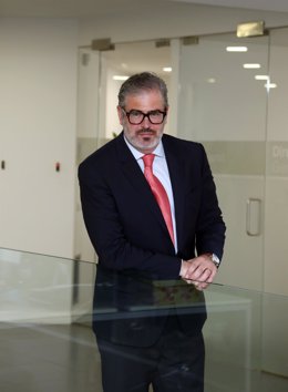 El hasta ahora tesorero de la Asociación de Agentes Inmobiliarios de Catalunya (AIC), Vicen Hernández, ha sido nombrado nuevo presidente.