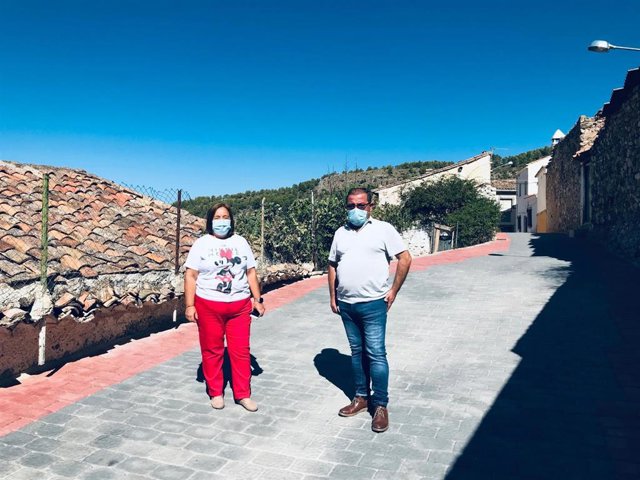 Visita de obras de Diputación en Benatae