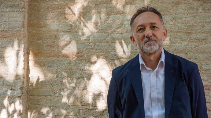 Profesor UCLM, Luis Cañada