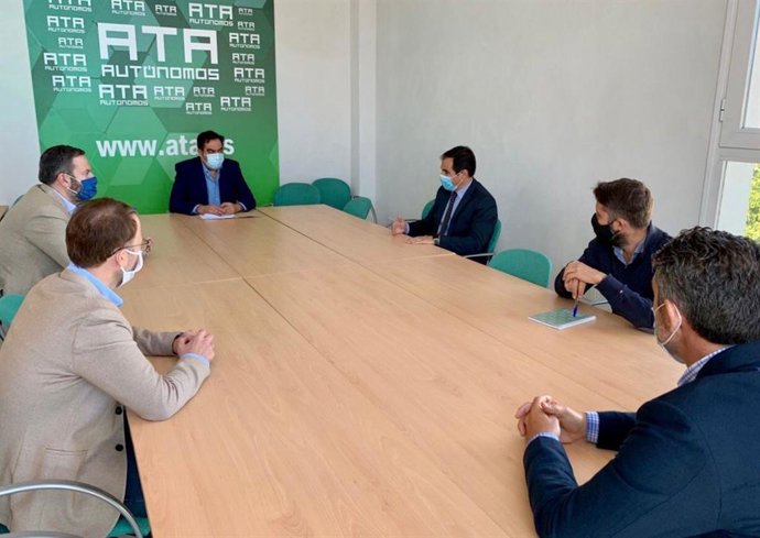 Nieto (PP-A) pide a Luis Planas que "no traicione" a Andalucía con el reparto de