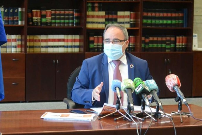 El director general de Turismo de la Junta de Extremadura, Francisco Martín Simón, en la presentación del programa 'Extremadura Gourmet: Gastroexperiencias otoño'