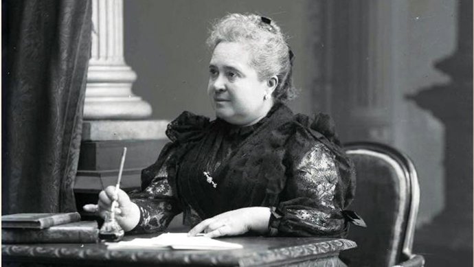 Fotografía de la escritora y periodista catalana Dolors Monserd (1845-1919).
