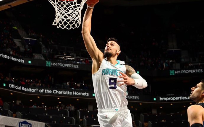 Willy Hernangómez, en un partido con los Charlotte Hornets.