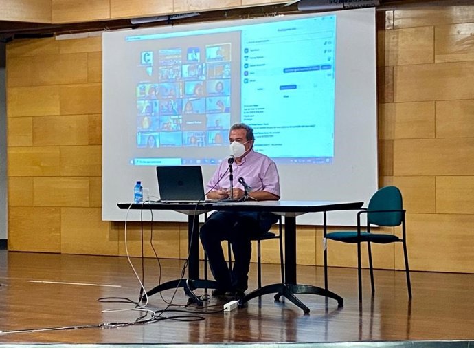 Bernat Joan, durante su intervención en la IV Jornada de Dinamización Lingüística